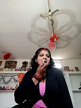 Snapshot of Rani_sahiba chatting on October 22, 2025, 9:09 am Rani sahiba online show from October 22, 2025, 9:09 am