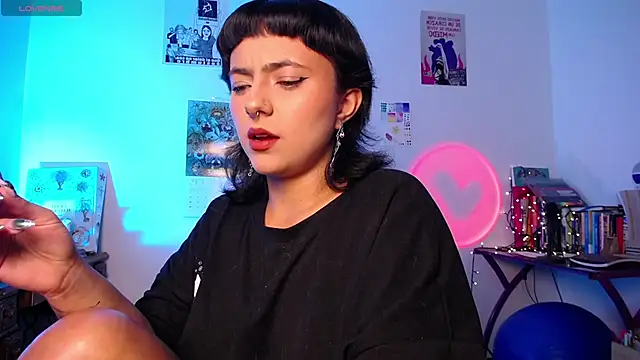 Snapshot of AlmaNanax chatting on September 25, 2025, 2:06 am AlmaNanax online show from September 25, 2025, 2:06 am