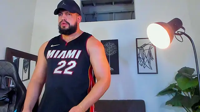 Snapshot of Justin_kingX7 chatting on June 1, 2026, 8:25 am Justin kingX7 online show from June 1, 2026, 8:25 am