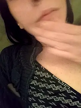 Snapshot of Lea9816 chatting on October 19, 2025, 1:36 pm Lea9816 online show from October 19, 2025, 1:36 pm