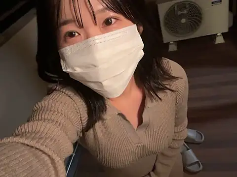 Snapshot of hikiwarinatto_xoxo chatting on April 17, 2026, 4:10 pm hikiwarinatto xoxo online show from April 17, 2026, 4:10 pm