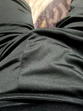 Snapshot of Aaia93 chatting on February 26, 2026, 10:04 am Aaia93 online show from February 26, 2026, 10:04 am