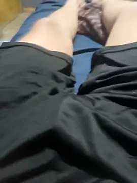 Snapshot of Aaia93 chatting on March 3, 2026, 9:49 am Aaia93 online show from March 3, 2026, 9:49 am