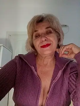 Snapshot of 52MiaLove02 chatting on December 16, 2025, 5:44 am 52MiaLove02 online show from December 16, 2025, 5:44 am