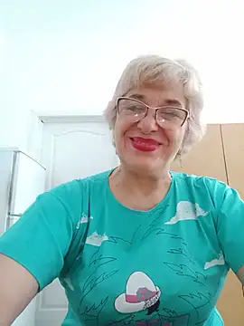 52MiaLove02 online show from May 28, 2026, 4:53 am