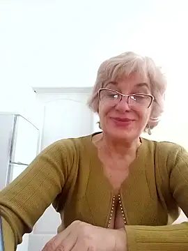 Snapshot of 52MiaLove02 chatting on January 8, 2026, 10:21 am 52MiaLove02 online show from January 8, 2026, 10:21 am