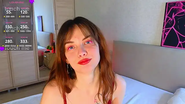 Snapshot of LisaDrake chatting on November 19, 2025, 7:03 pm LisaDrake online show from November 19, 2025, 7:03 pm