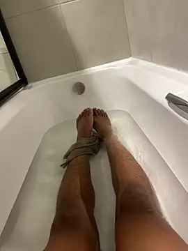 fitsexyman online show from March 27, 2026, 9:38 pm