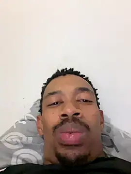 Snapshot of fitsexyman chatting on October 6, 2025, 9:48 pm fitsexyman online show from October 6, 2025, 9:48 pm