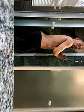 Snapshot of fitsexyman chatting on November 26, 2025, 7:41 am fitsexyman online show from November 26, 2025, 7:41 am