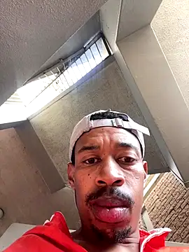 Snapshot of fitsexyman chatting on September 13, 2025, 1:22 pm fitsexyman online show from September 13, 2025, 1:22 pm