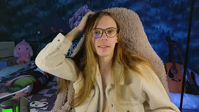 artass2 online show from October 29, 2025, 1:21 pm