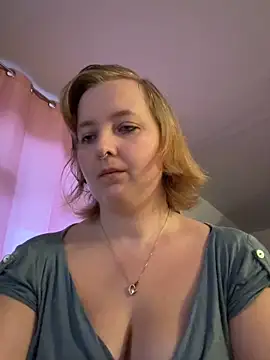 Kim Secret online show from October 20, 2025, 7:31 am
