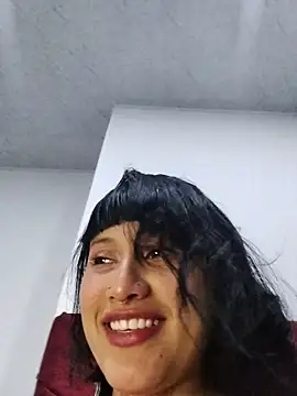 Snapshot of Eva_Clark01 chatting on December 4, 2025, 2:10 am Eva Clark01 online show from December 4, 2025, 2:10 am