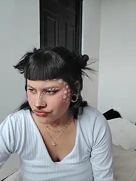 Snapshot of Eva_Clark01 chatting on October 31, 2025, 4:58 pm Eva Clark01 online show from October 31, 2025, 4:58 pm