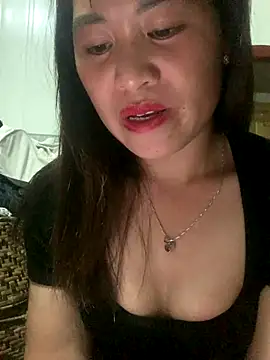 Snapshot of tuyetnhi-00 chatting on September 20, 2025, 2:22 pm tuyetnhi-00 online show from September 20, 2025, 2:22 pm