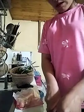 Snapshot of tuyetnhi-00 chatting on October 6, 2025, 11:33 am tuyetnhi-00 online show from October 6, 2025, 11:33 am