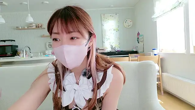 Snapshot of SUZU_1201 chatting on June 13, 2026, 1:25 am SUZU 1201 online show from June 13, 2026, 1:25 am