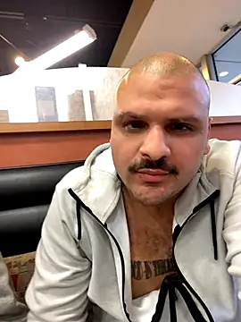 Snapshot of JacksonTheBull chatting on November 8, 2025, 9:51 pm JacksonTheBull online show from November 8, 2025, 9:51 pm