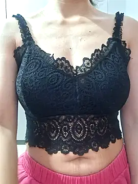Snapshot of Mlemmz chatting on May 20, 2026, 10:29 pm Mlemmz online show from May 20, 2026, 10:29 pm