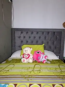 youblack2710 online show from October 9, 2025, 1:39 am