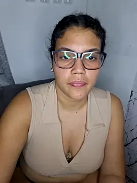 youblack2710 online show from October 7, 2025, 11:17 pm