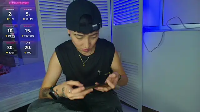 Snapshot of Eryx_Eriscor chatting on November 21, 2025, 2:16 pm Eryx Eriscor online show from November 21, 2025, 2:16 pm