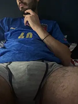 Snapshot of Ggscrotos chatting on October 1, 2025, 10:24 pm Ggscrotos online show from October 1, 2025, 10:24 pm