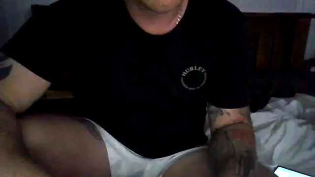 Snapshot of brokecountrylads chatting on November 5, 2025, 8:17 am brokecountrylads online show from November 5, 2025, 8:17 am