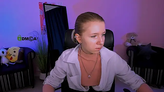 gloria bubble online show from October 18, 2025, 8:38 am