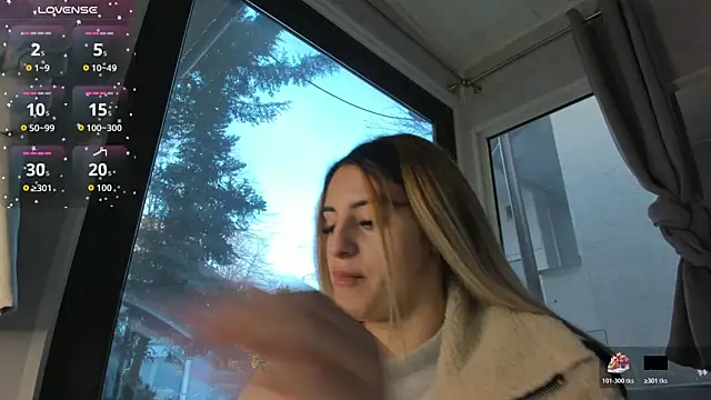 Snapshot of Ella_Vee chatting on January 17, 2026, 6:28 am Ella Vee online show from January 17, 2026, 6:28 am