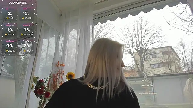 Ella Vee online show from March 22, 2026, 7:43 am