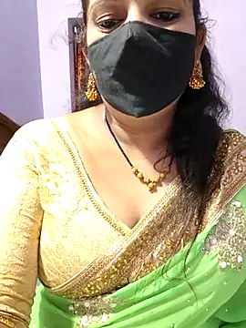 luci-queen online show from September 10, 2025, 7:02 pm