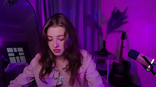 AstraMist online show from September 22, 2025, 1:28 pm