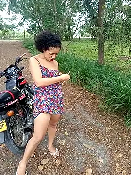 Snapshot of charlotte_dante212 chatting on January 5, 2026, 5:27 pm charlotte dante212 online show from January 5, 2026, 5:27 pm