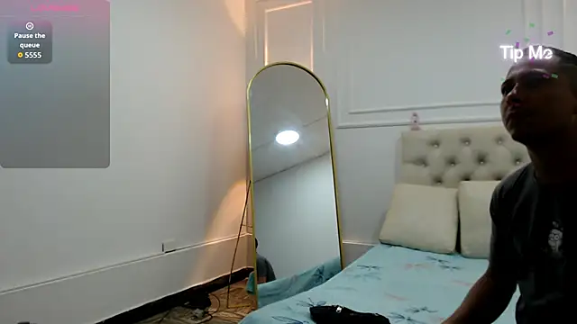 Snapshot of charlotte_dante212 chatting on November 17, 2025, 3:43 am charlotte dante212 online show from November 17, 2025, 3:43 am