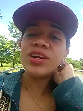 Snapshot of charlotte_dante212 chatting on March 18, 2026, 4:52 pm charlotte dante212 online show from March 18, 2026, 4:52 pm