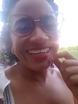 Snapshot of charlotte_dante212 chatting on November 6, 2025, 10:36 pm charlotte dante212 online show from November 6, 2025, 10:36 pm