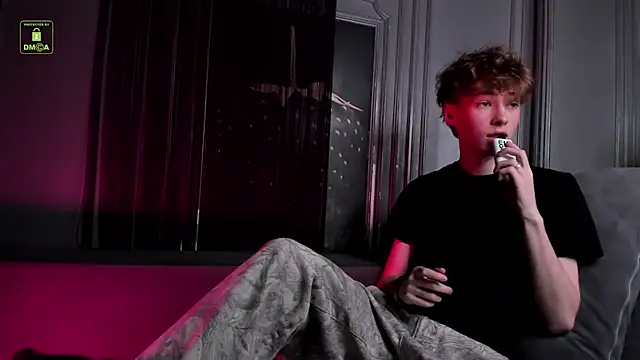 Snapshot of Kevin_Garsia chatting on October 30, 2025, 8:39 pm Kevin Garsia online show from October 30, 2025, 8:39 pm