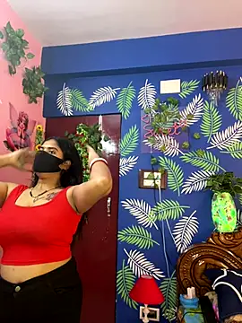 V-Hot-Sweti online show from December 15, 2025, 7:25 am