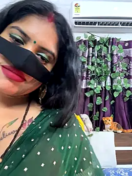 V-Hot-Sweti online show from October 30, 2025, 5:54 pm