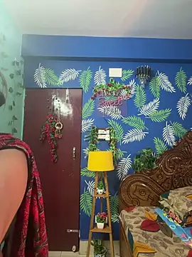 V-Hot-Sweti online show from March 11, 2026, 8:41 am