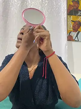 Snapshot of zaracollins01 chatting on November 30, 2025, 3:40 am zaracollins01 online show from November 30, 2025, 3:40 am