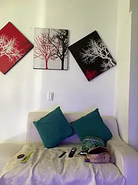 Snapshot of zaracollins01 chatting on November 12, 2025, 1:48 pm zaracollins01 online show from November 12, 2025, 1:48 pm