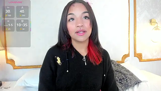 Snapshot of Manelyk_evanss_ chatting on October 2, 2025, 10:51 am Manelyk evanss online show from October 2, 2025, 10:51 am