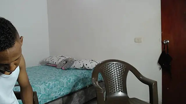 Snapshot of MichellSexxx chatting on November 8, 2025, 9:18 pm MichellSexxx online show from November 8, 2025, 9:18 pm