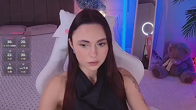 Snapshot of Leri_Star chatting on November 16, 2025, 6:23 pm Leri Star online show from November 16, 2025, 6:23 pm