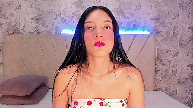 Snapshot of violet_77711 chatting on October 19, 2025, 10:07 am violet 77711 online show from October 19, 2025, 10:07 am