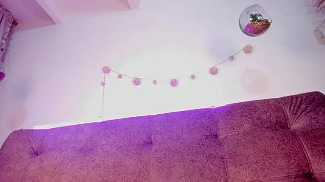 Snapshot of violet_77711 chatting on November 26, 2025, 3:34 pm violet 77711 online show from November 26, 2025, 3:34 pm