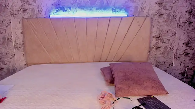 Snapshot of violet_77711 chatting on September 30, 2025, 11:38 am violet 77711 online show from September 30, 2025, 11:38 am